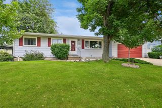125 Leroy Street SW, Cedar Rapids, IA 52404