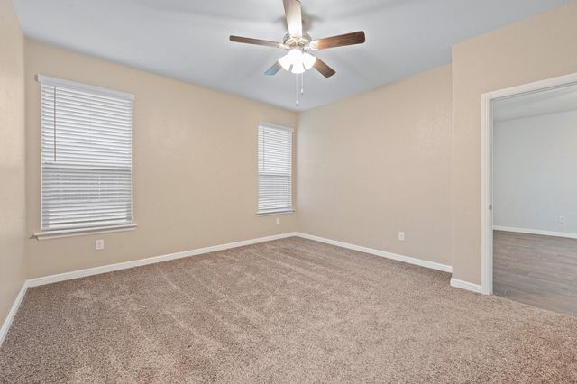 411 Skipper Lane, Azle, TX 76020