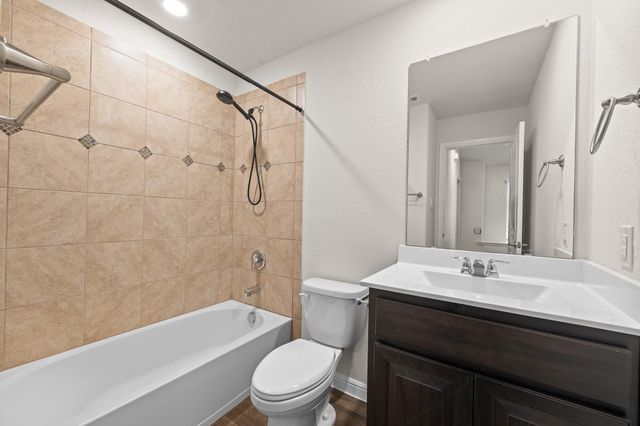 411 Skipper Lane, Azle, TX 76020