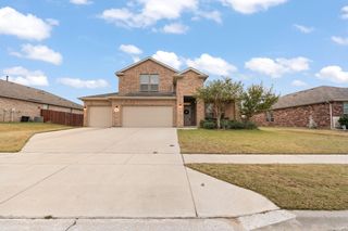 411 Skipper Lane, Azle, TX 76020