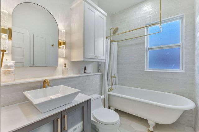 302 S Saint Mary Avenue, Dallas, TX 75214