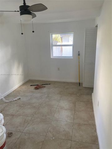 1070 NW 147th St, Miami, FL 33168