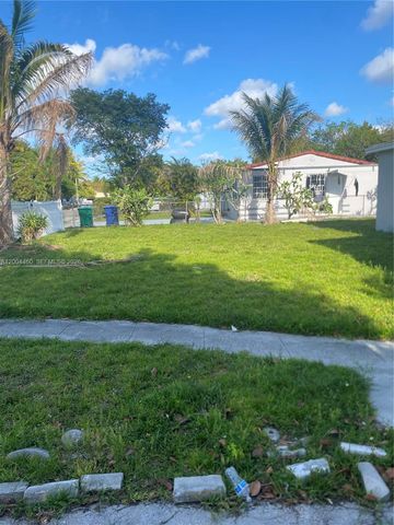 1070 NW 147th St, Miami, FL 33168