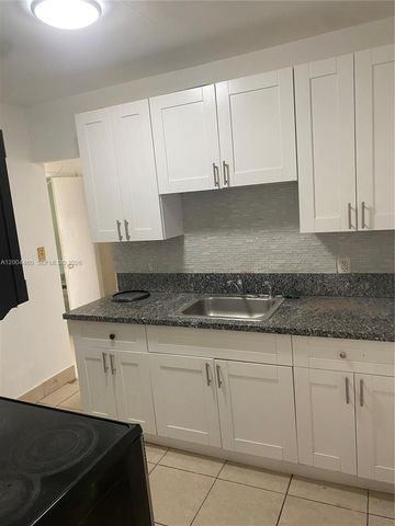 1070 NW 147th St, Miami, FL 33168