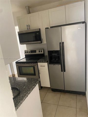 1070 NW 147th St, Miami, FL 33168