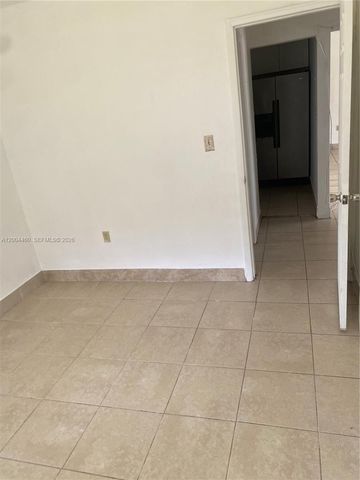 1070 NW 147th St, Miami, FL 33168