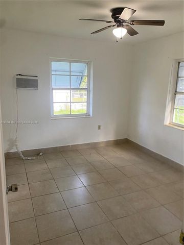 1070 NW 147th St, Miami, FL 33168