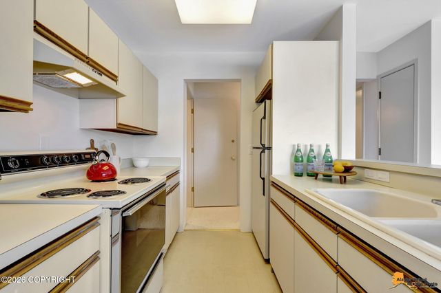 12210 Lilac Circle, Anchorage, AK 99516