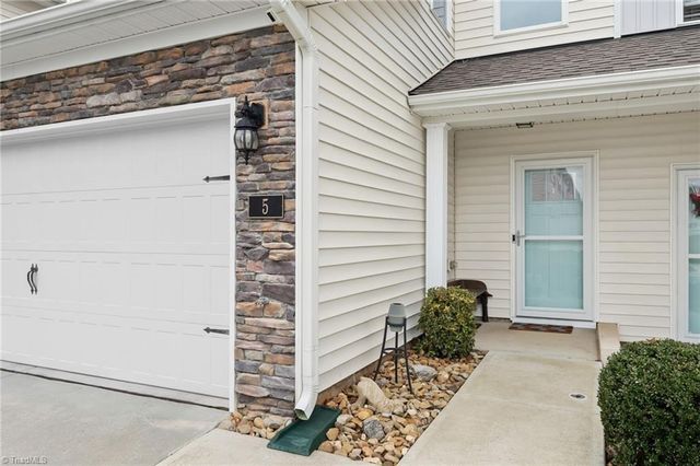 5 Finley Ridge Way, Greensboro, NC 27455