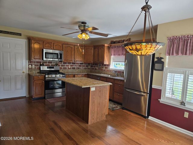 2319 Logan Court, Toms River, NJ 08755