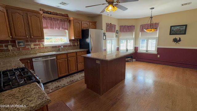 2319 Logan Court, Toms River, NJ 08755