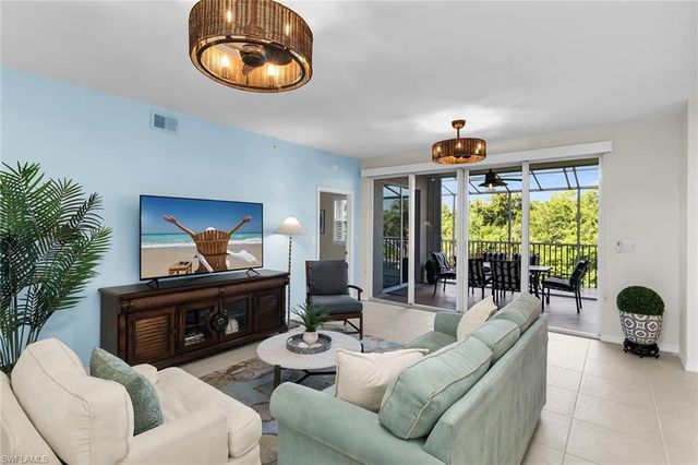 269 Vintage Bay DR C4, Marco Island, FL 34145