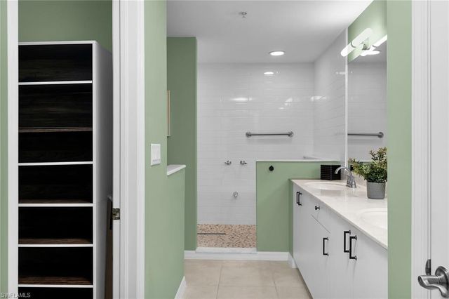 269 Vintage Bay DR C4, Marco Island, FL 34145