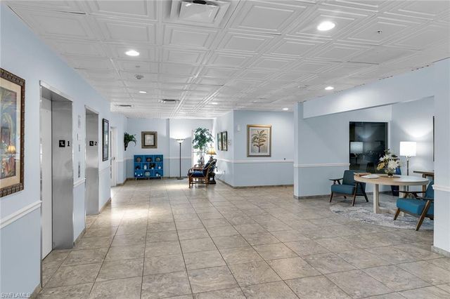 269 Vintage Bay DR C4, Marco Island, FL 34145