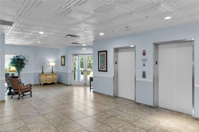 269 Vintage Bay DR C4, Marco Island, FL 34145