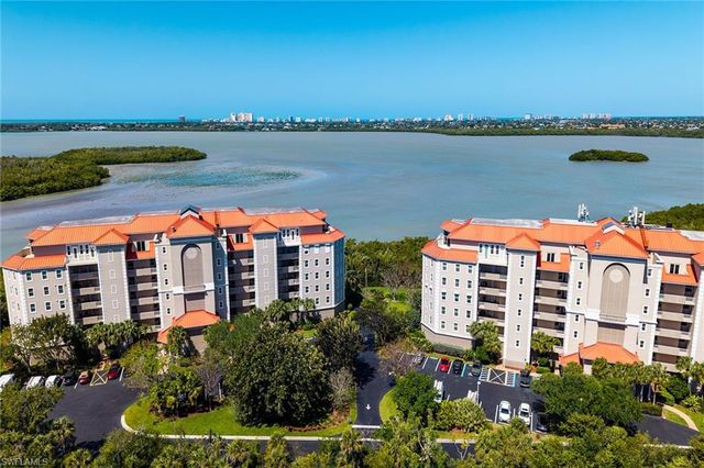 269 Vintage Bay DR C4, Marco Island, FL 34145