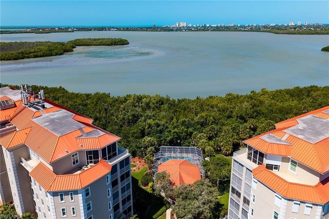 269 Vintage Bay DR C4, Marco Island, FL 34145