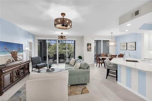 269 Vintage Bay DR C4, Marco Island, FL 34145