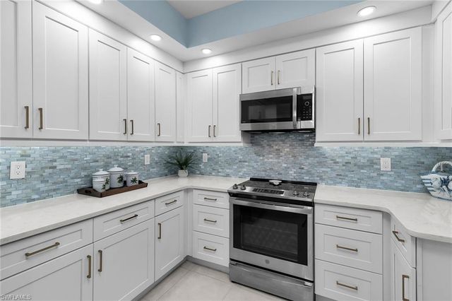 269 Vintage Bay DR C4, Marco Island, FL 34145
