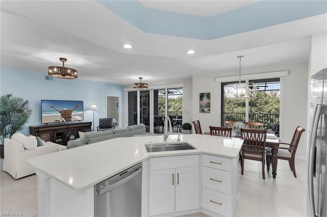 269 Vintage Bay DR C4, Marco Island, FL 34145