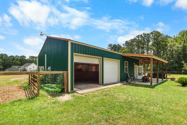 1756 Fish Road, Ridgeville, SC 29472