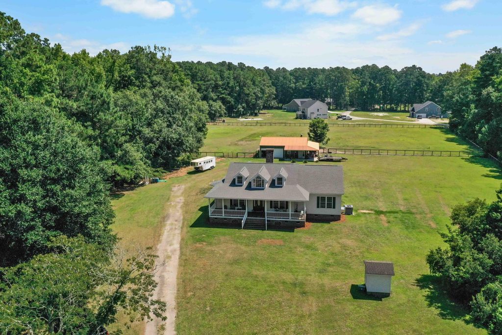 1756 Fish Road, Ridgeville, SC 29472