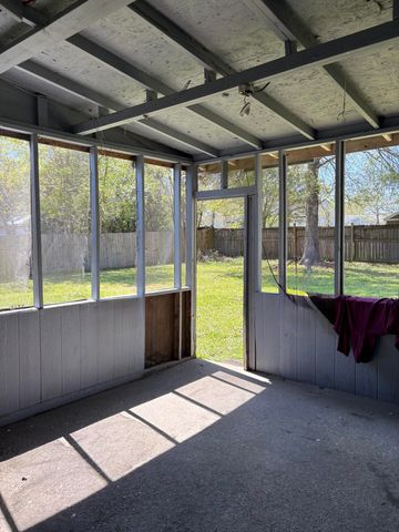 819 Duane St., Hattiesburg, MS 39401