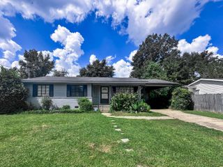 819 Duane St., Hattiesburg, MS 39401