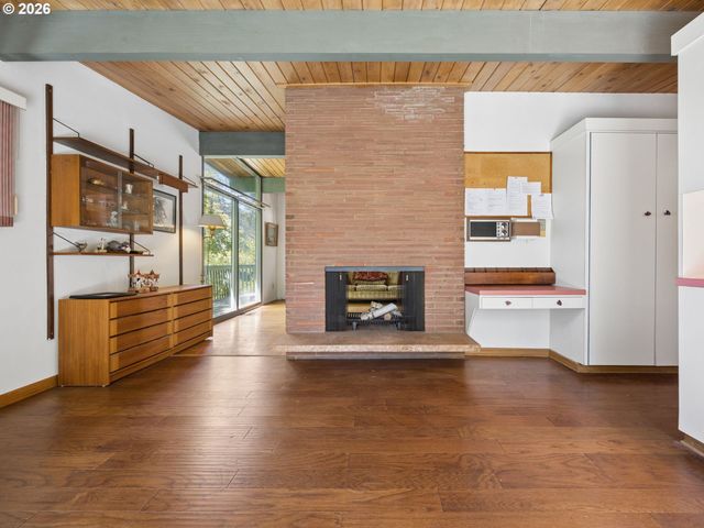 2950 Sw SUNSET Blvd, Portland, OR 97239