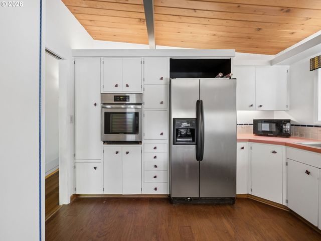 2950 Sw SUNSET Blvd, Portland, OR 97239