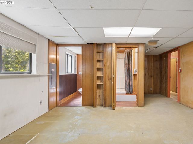 2950 Sw SUNSET Blvd, Portland, OR 97239