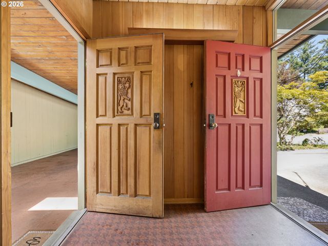 2950 Sw SUNSET Blvd, Portland, OR 97239