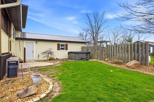 10060 W County Road 400 S, Daleville, IN 47334