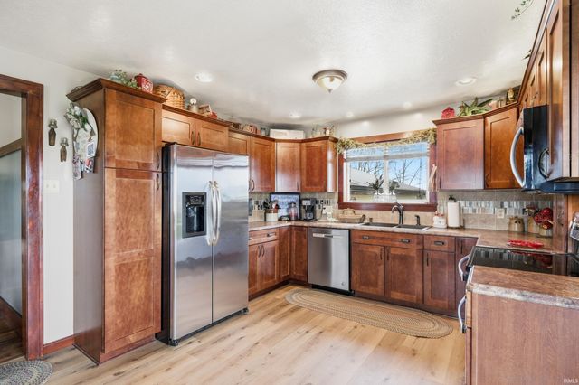 10060 W County Road 400 S, Daleville, IN 47334