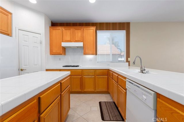 650 Bermuda Drive, Hemet, CA 92543