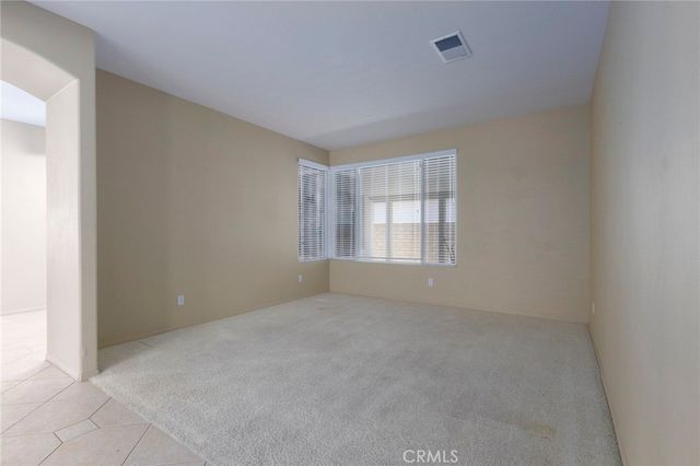 650 Bermuda Drive, Hemet, CA 92543