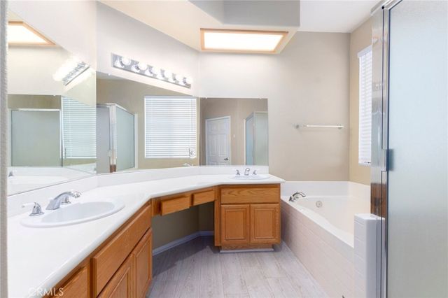 650 Bermuda Drive, Hemet, CA 92543
