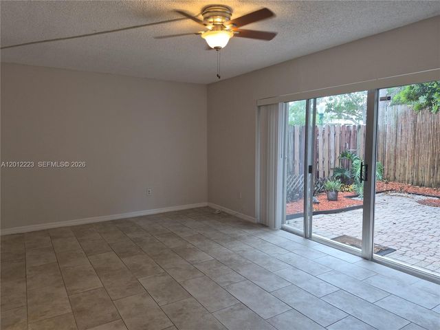 6528 SW 41st Ct 95, Davie, FL 33314