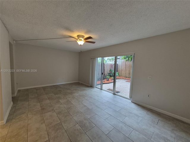 6528 SW 41st Ct 95, Davie, FL 33314