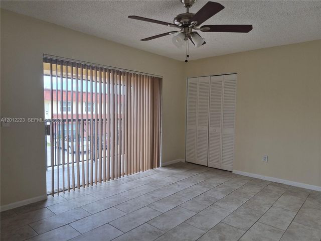 6528 SW 41st Ct 95, Davie, FL 33314