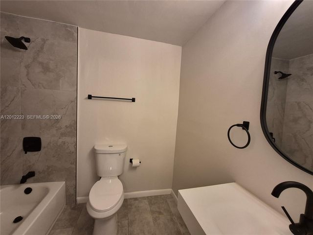 6528 SW 41st Ct 95, Davie, FL 33314