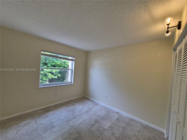 6528 SW 41st Ct 95, Davie, FL 33314