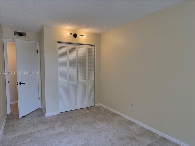 6528 SW 41st Ct 95, Davie, FL 33314