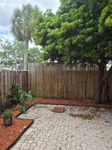 6528 SW 41st Ct 95, Davie, FL 33314