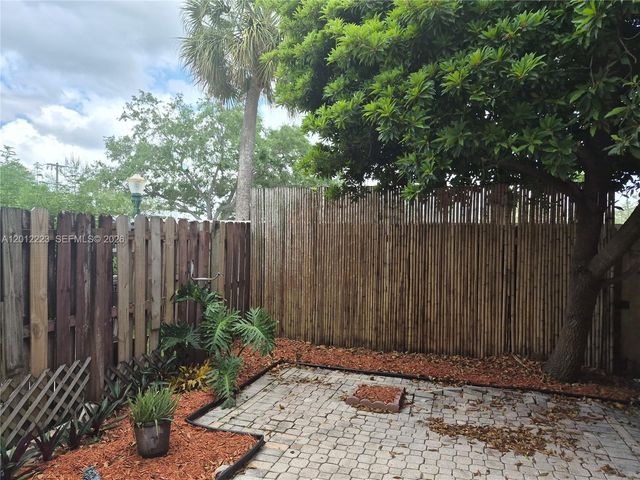 6528 SW 41st Ct 95, Davie, FL 33314
