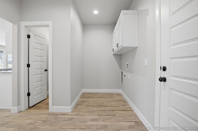 15439 N 55th West Avenue, Skiatook, OK 74070