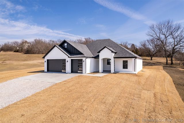 15439 N 55th West Avenue, Skiatook, OK 74070