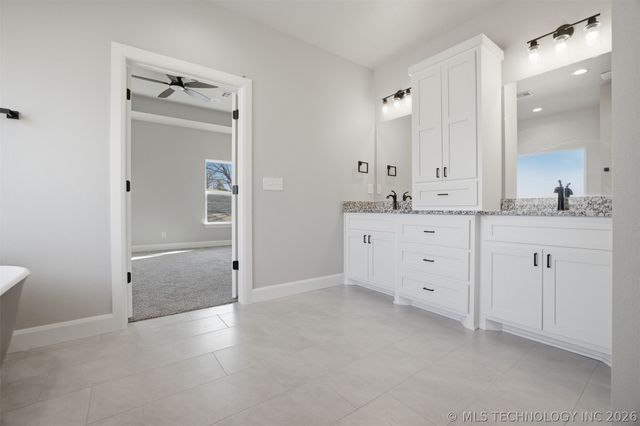 15439 N 55th West Avenue, Skiatook, OK 74070