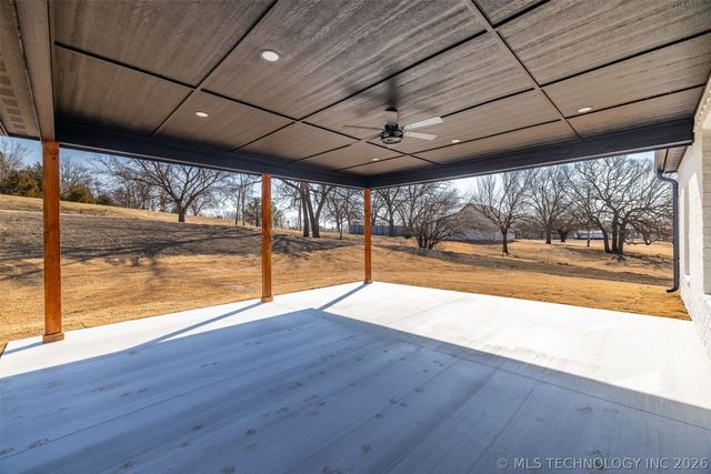 15439 N 55th West Avenue, Skiatook, OK 74070