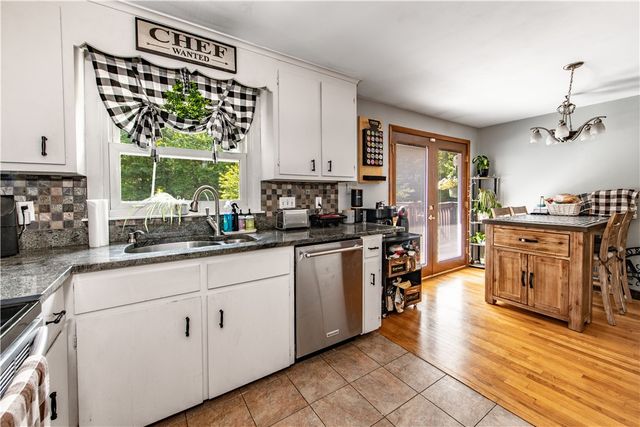 136 Jenckes Hill Road, Lincoln, RI 02865